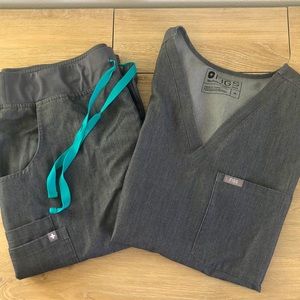 Figs Kade bottom, Catarina top both size M graphite